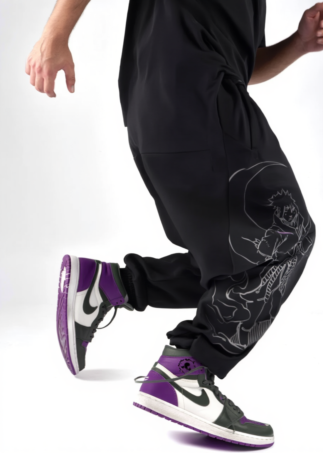 SASUKE UCHIAA / TRACKPANT