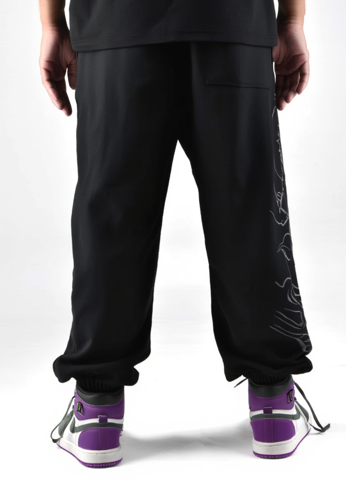 SASUKE UCHIAA / TRACKPANT